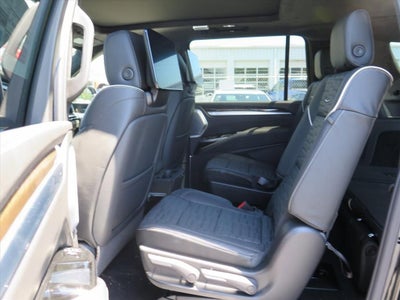 2026 Cadillac Escalade ESV Platinum Luxury