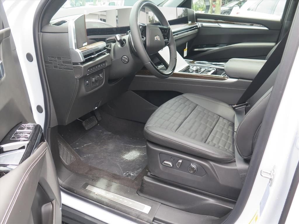 2026 Cadillac Escalade ESV Platinum Luxury