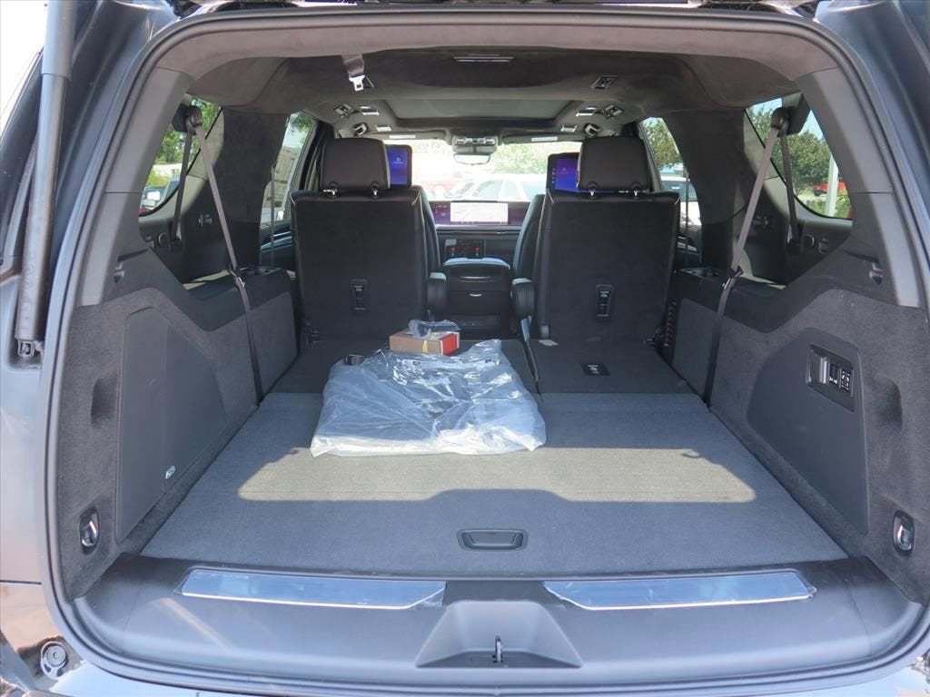2026 Cadillac Escalade ESV Platinum Luxury