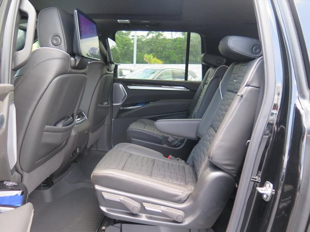 2026 Cadillac Escalade ESV Platinum Sport