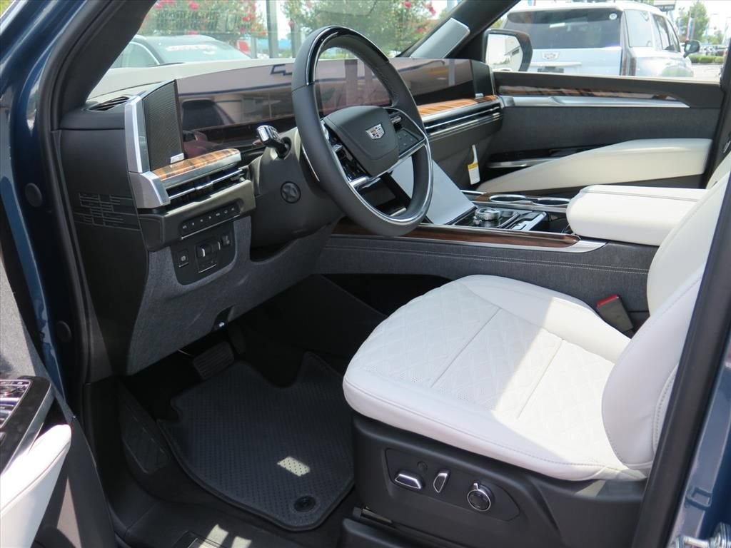 2026 Cadillac Escalade ESV Platinum Sport
