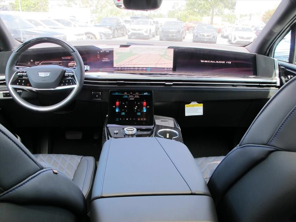 2026 Cadillac ESCALADE IQ Sport