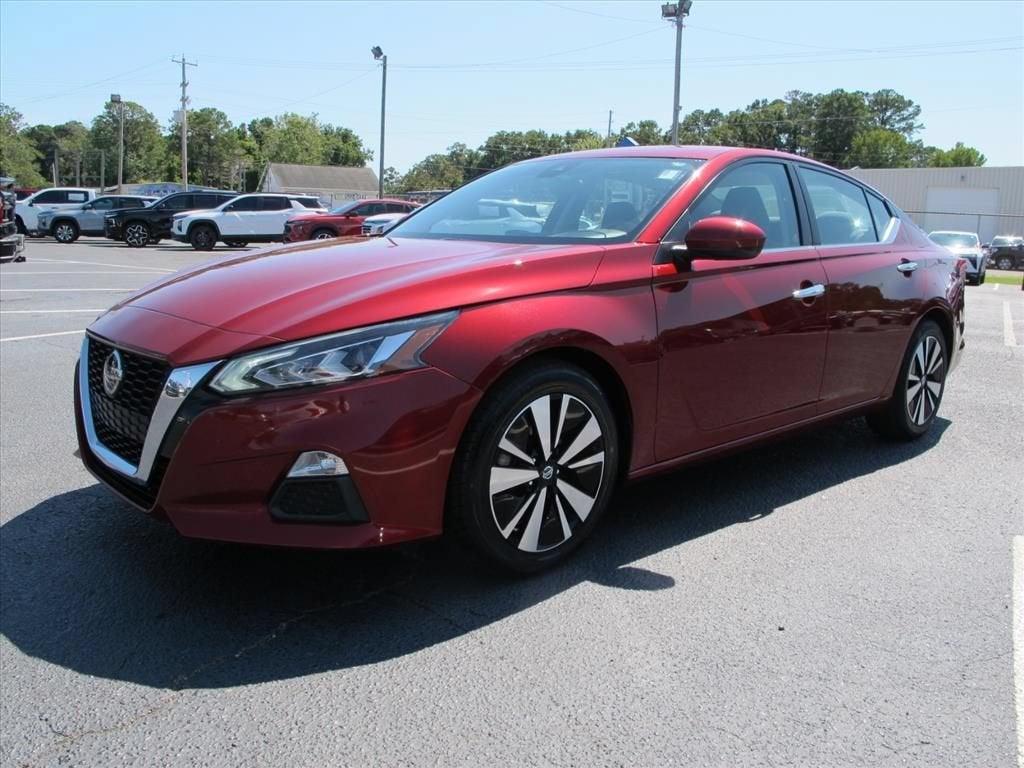 2022 Nissan Altima 2.5 SV