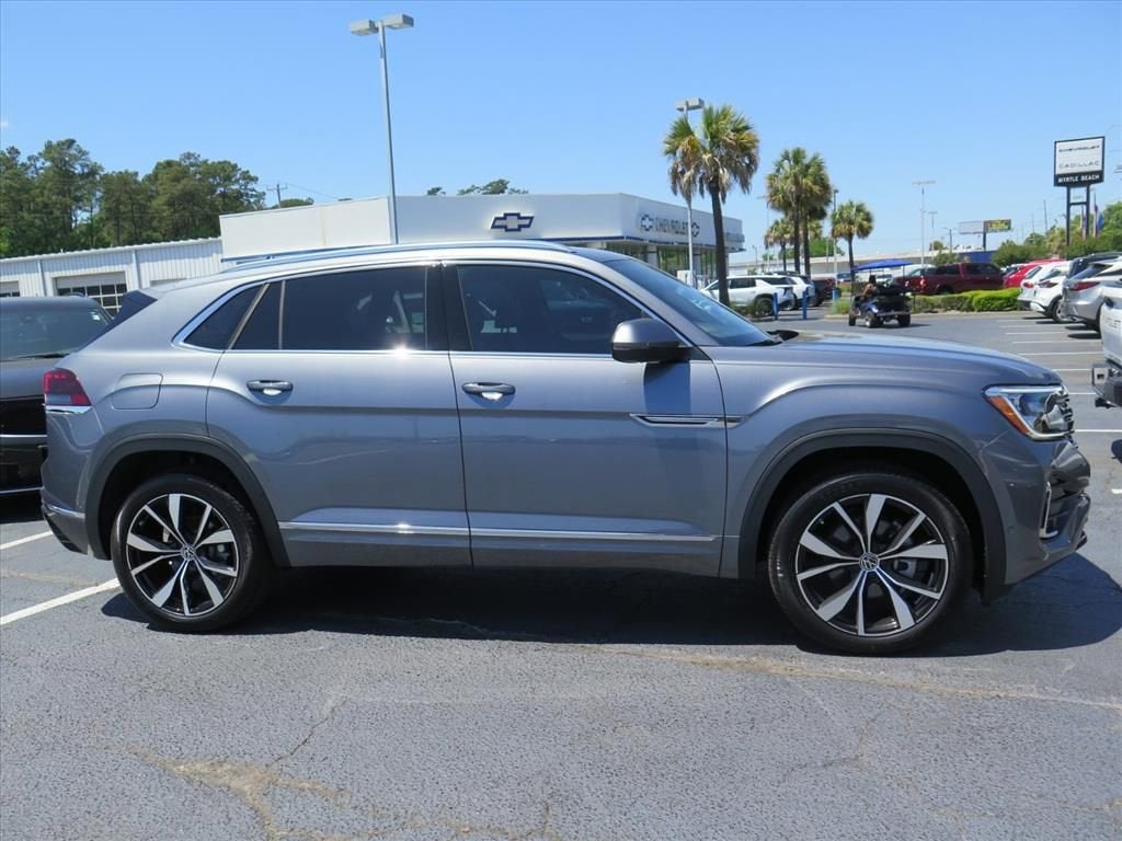 2024 Volkswagen Atlas Cross Sport 2.0T SEL Premium R-Line