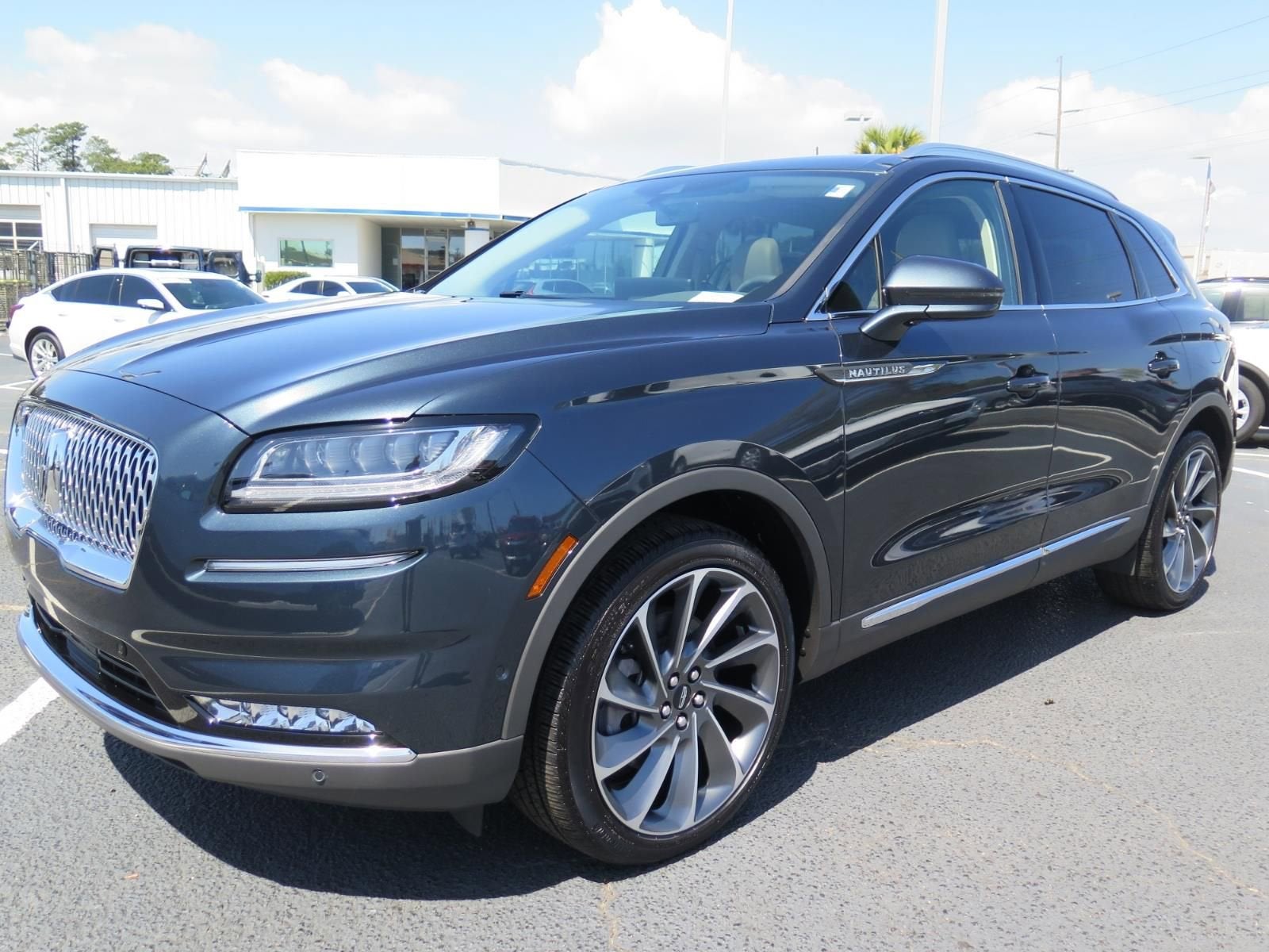 2023 Lincoln Nautilus Reserve