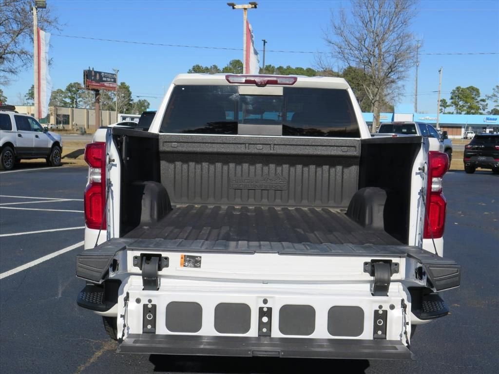 2022 Chevrolet Silverado 1500 LTD High Country