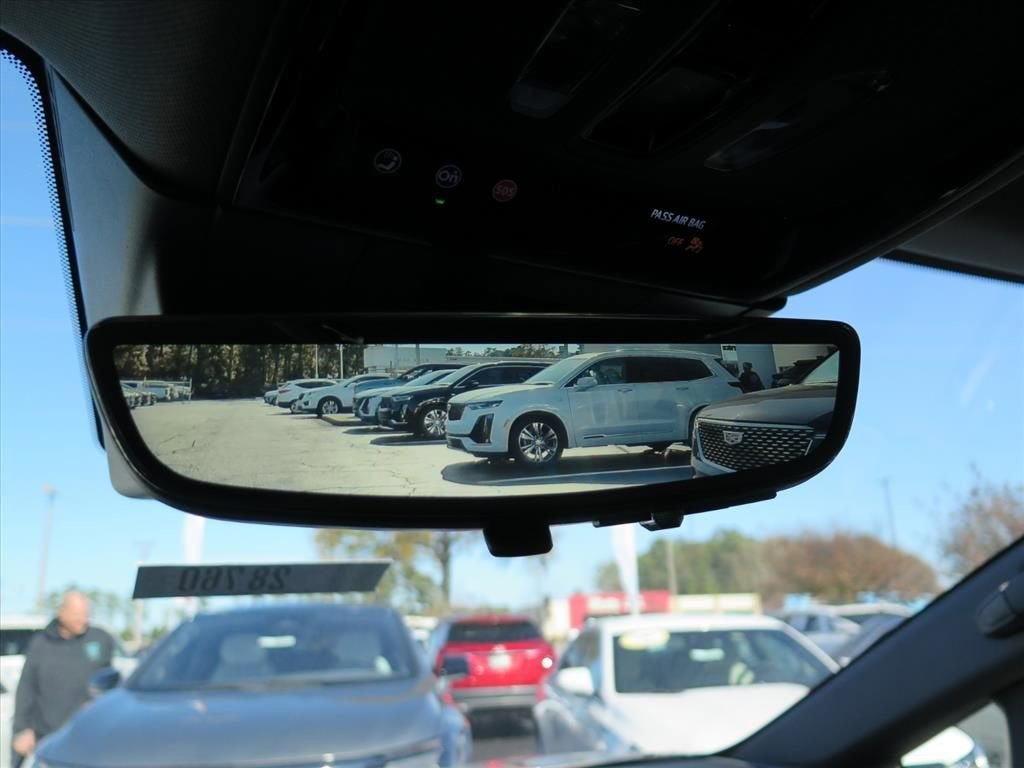 2026 Cadillac OPTIQ Premium Luxury