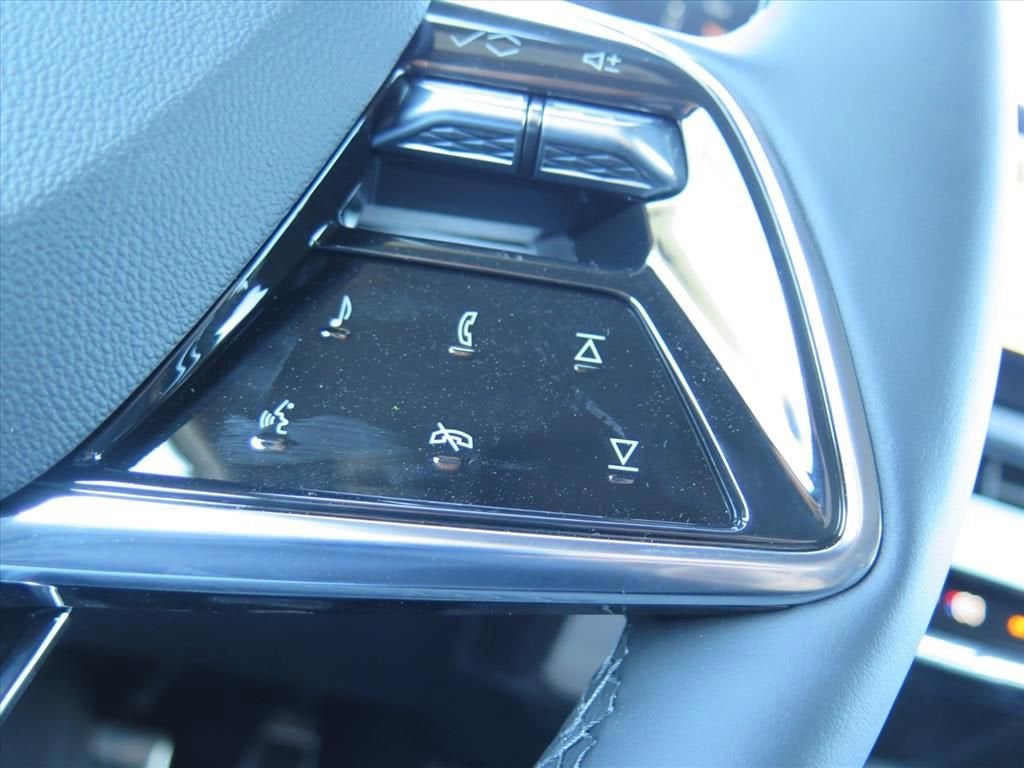 2026 Cadillac OPTIQ Premium Luxury