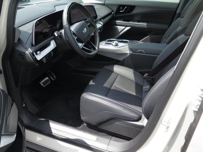 2027 Cadillac OPTIQ Premium Luxury
