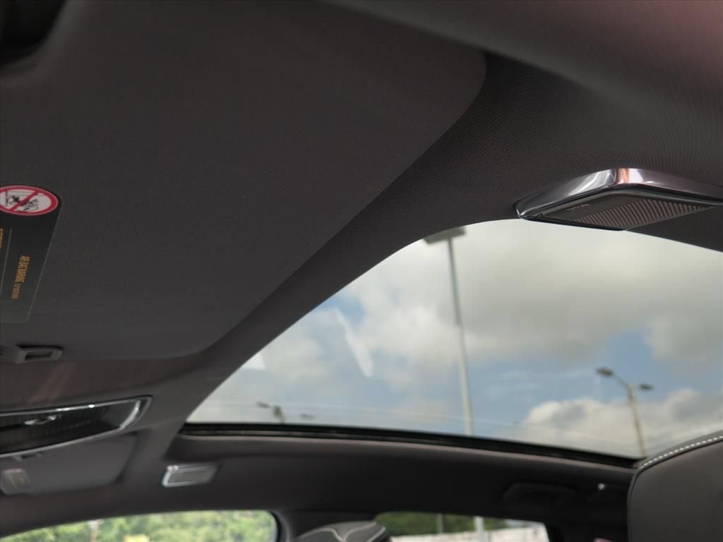 2027 Cadillac OPTIQ Premium Luxury