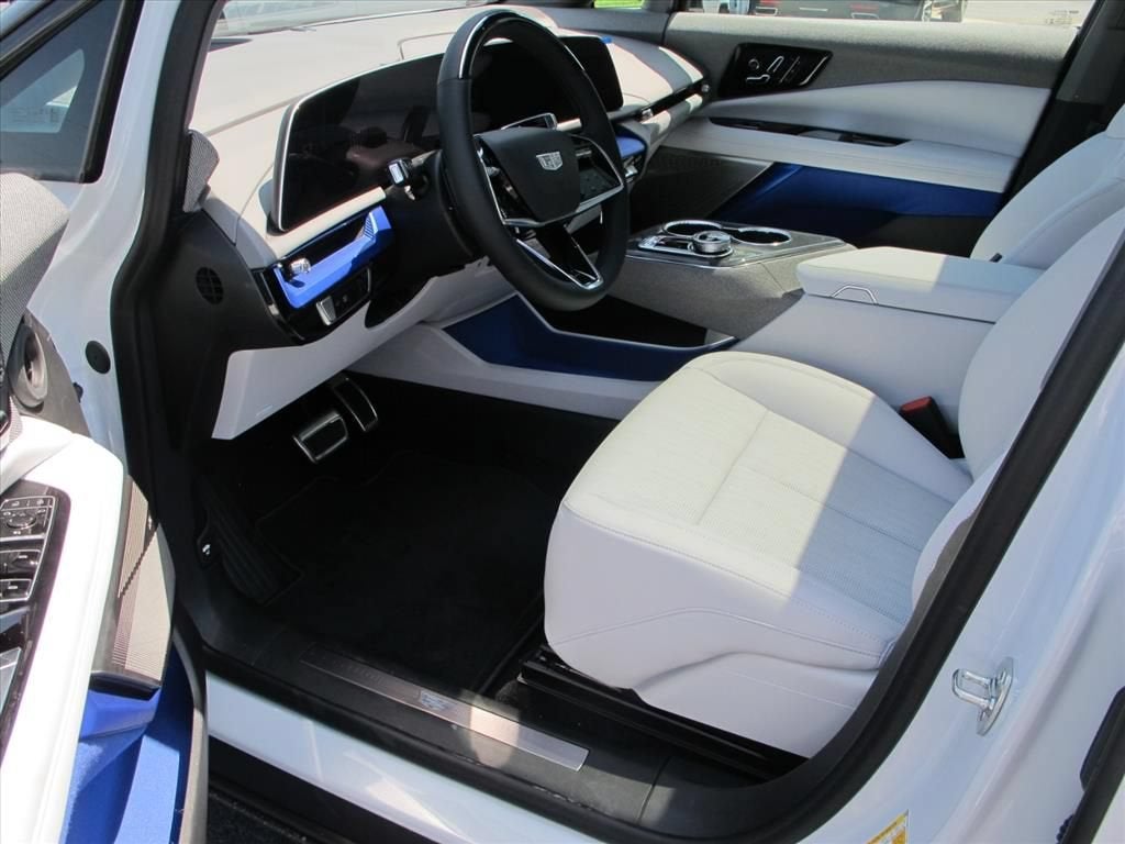 2027 Cadillac OPTIQ Premium Sport