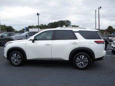 2023 Nissan Pathfinder SL