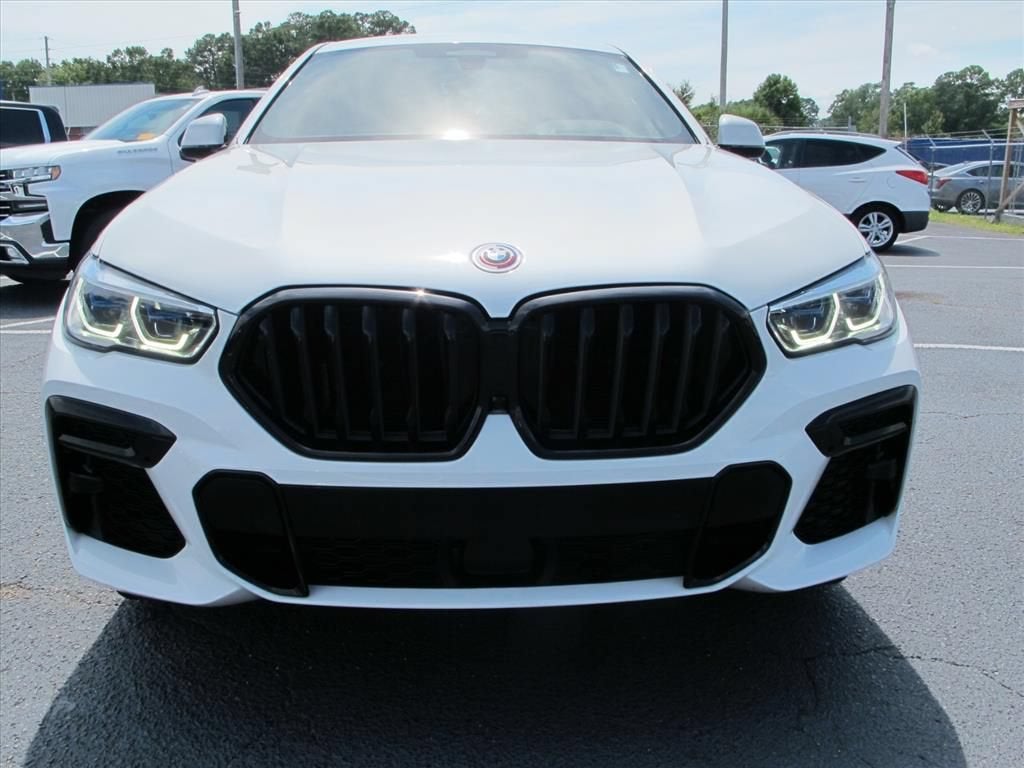 2022 BMW X6 M50i