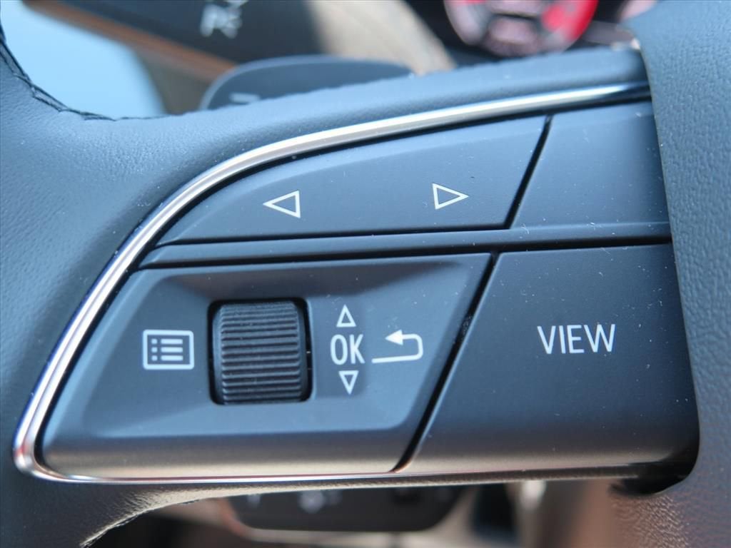 2023 Audi Q8 Premium Plus