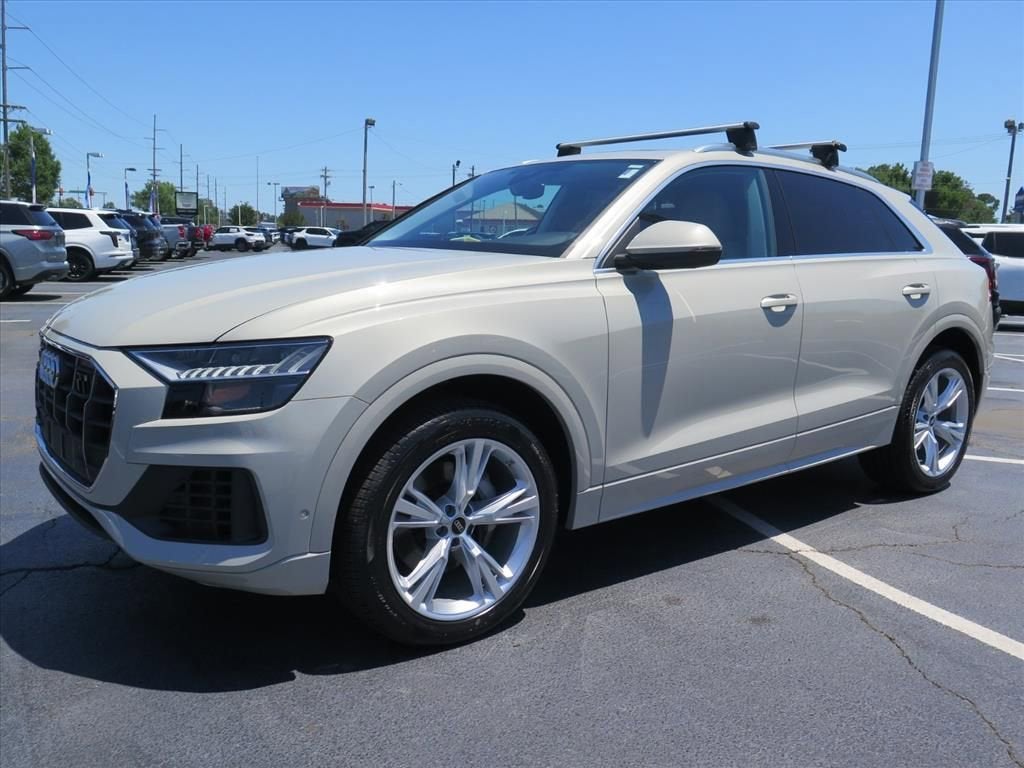 2023 Audi Q8 Premium Plus