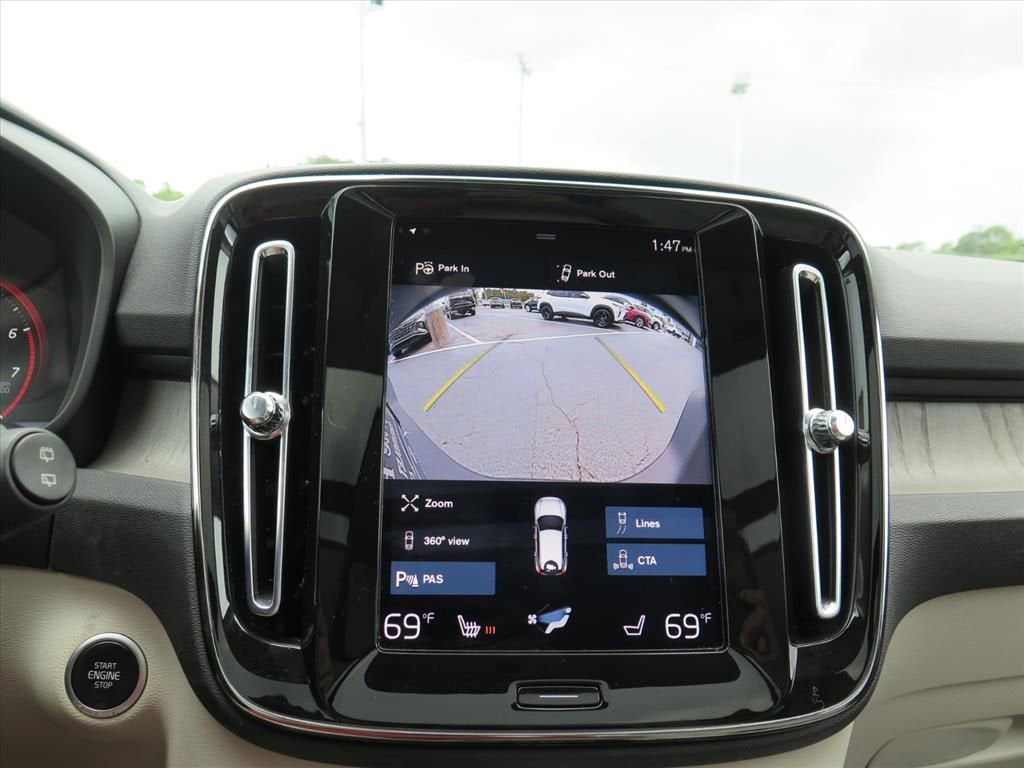 2022 Volvo XC40 Inscription