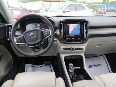 2022 Volvo XC40 Inscription