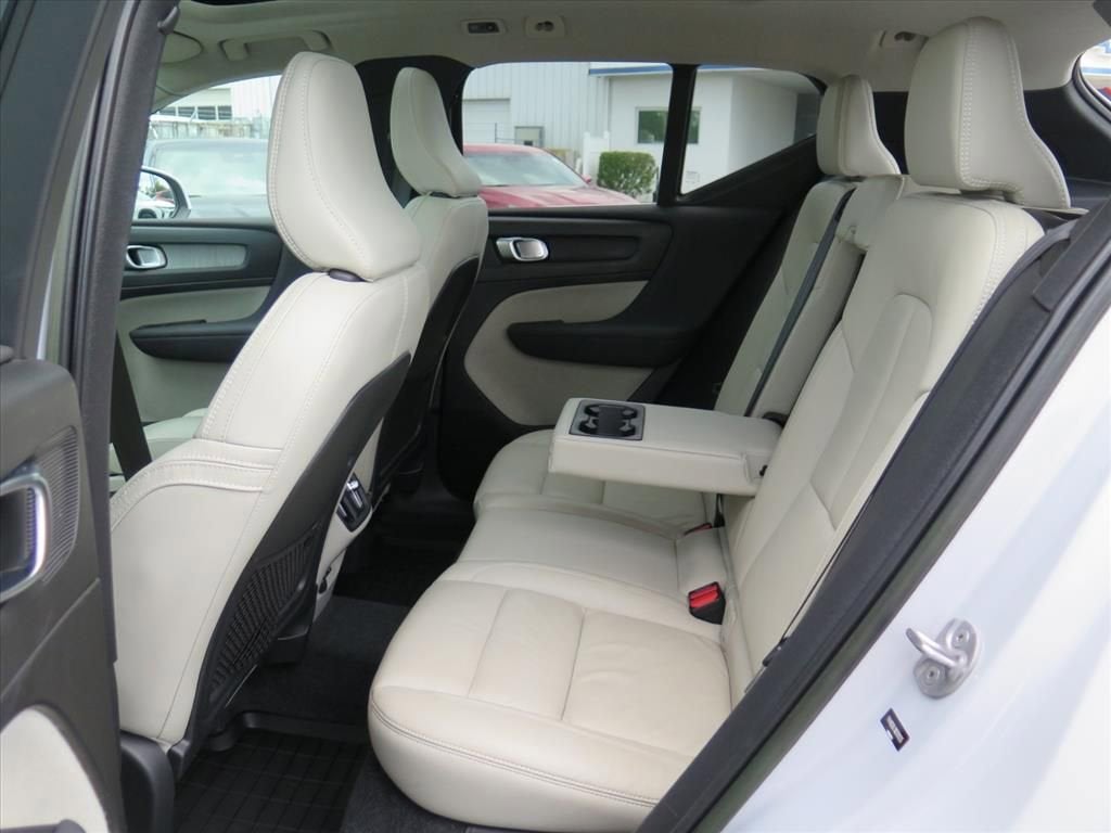 2022 Volvo XC40 Inscription